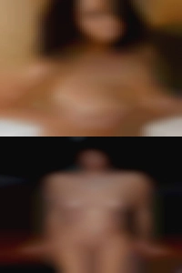 AL with huge hot nude boobs.